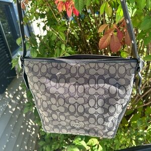 Coach black leather shoulder bag